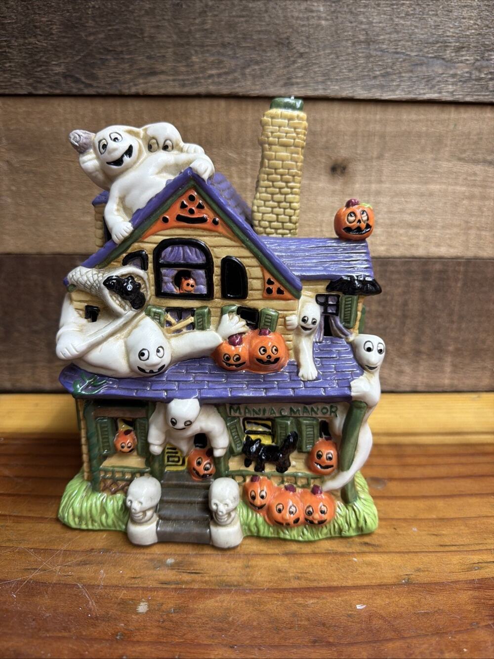 Halloween Village House Porcelain Maniac Manor Pumpkin Time Ghost In Box